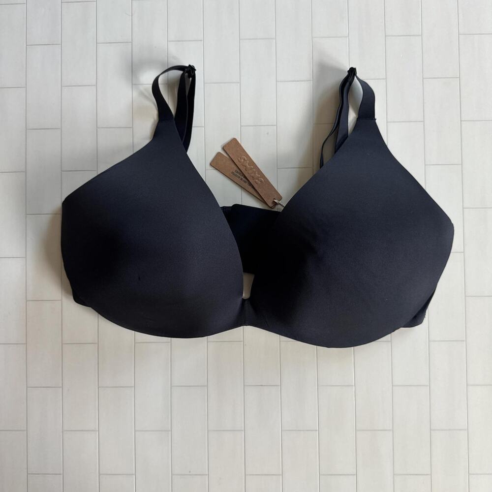 NWT SKIMS Wireless Form Super Push Up Bra - Onyx 40DDD
